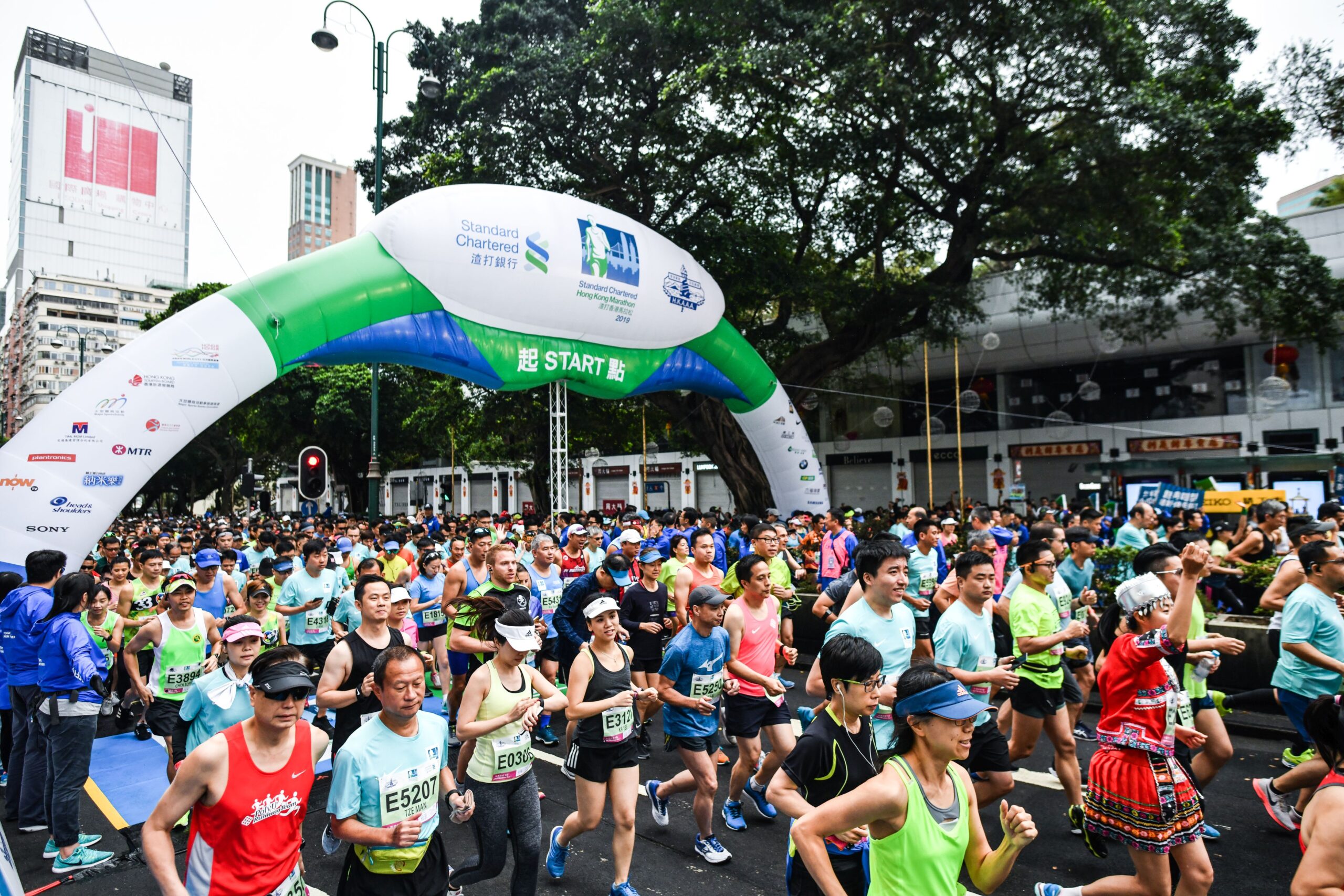 Read more about the article Stay Warm, Stay Safe: How Cold Weather Impacts Hong Kong Marathon Runners